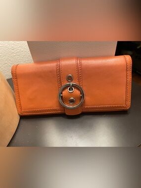 Coach, long wallet